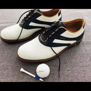 Ladies Ecco Hydromax golf shoes